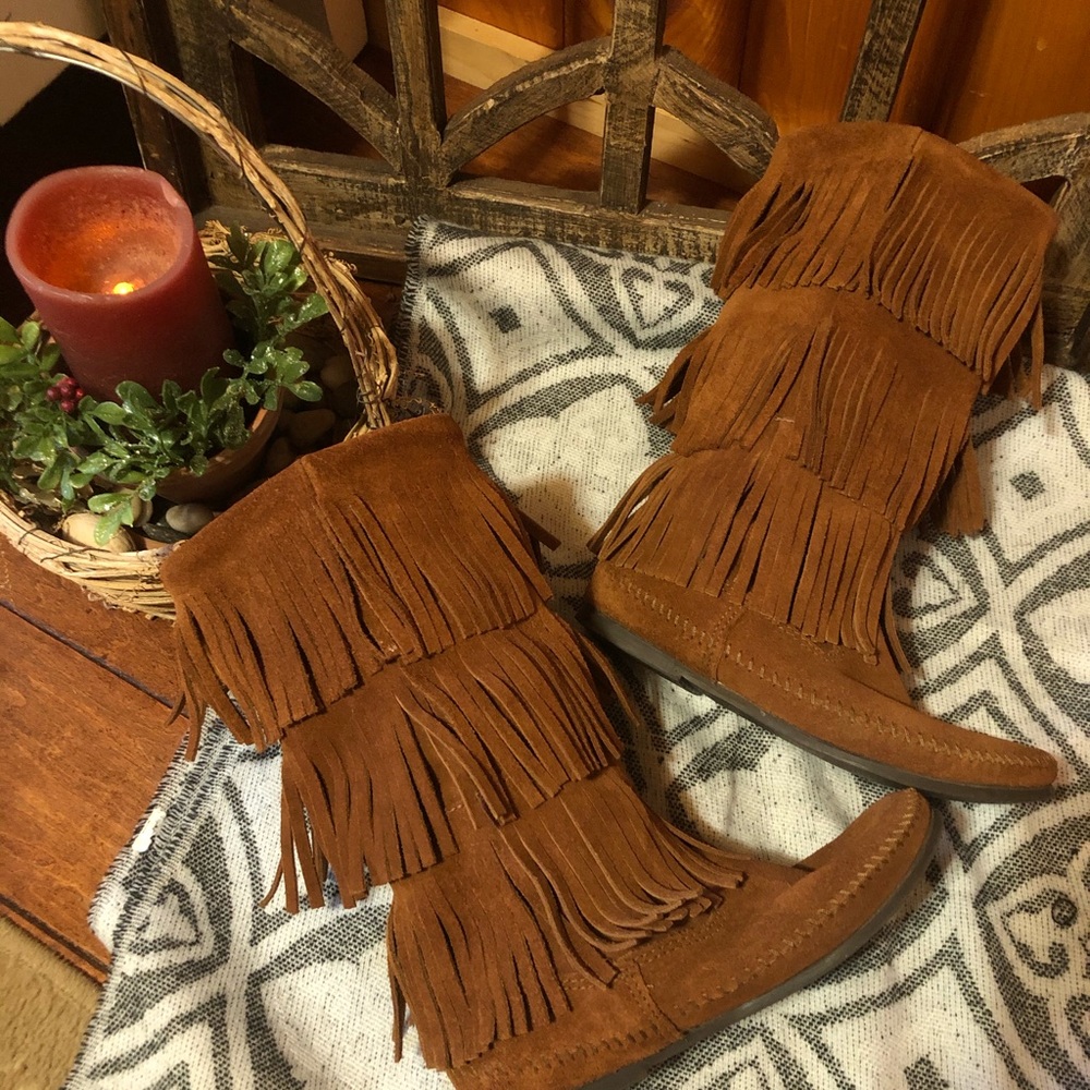 ✖️✖️SOLD✖️✖️Minnetonka tall fringe boots